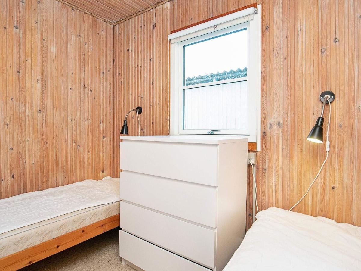 8 Person Holiday Home In Hesselager 外观 照片