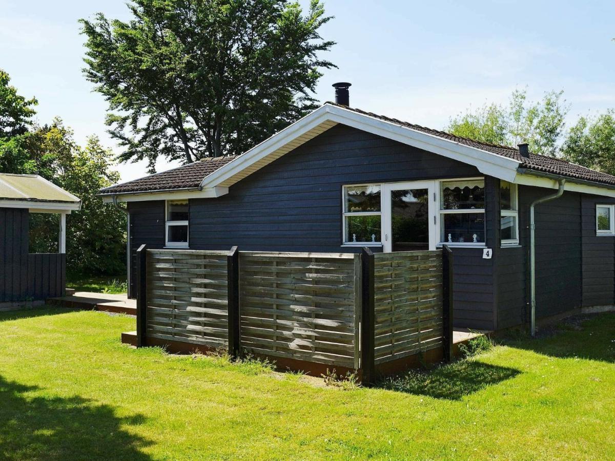 8 Person Holiday Home In Hesselager 外观 照片